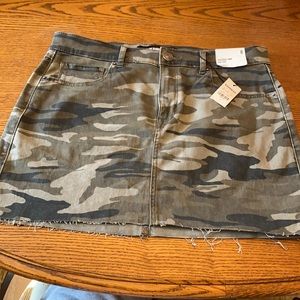 NWT! Express camo denim stretch mini skirt size 8